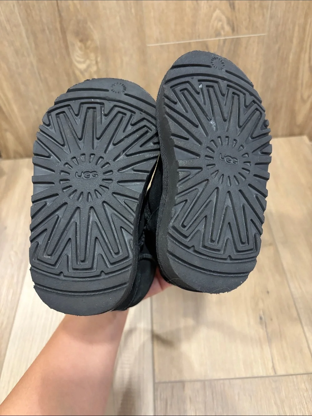 UGG Kids Black Mini Snap Button Suede Nubuck Jona Shearling Boots size 7C